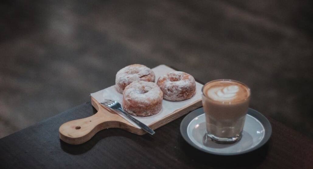 Ruang Tunggu Coffee Cibubur Jakarta